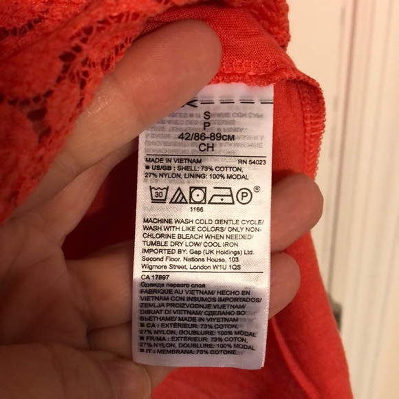 Banana Republic Coral Lace Blouse w/ Cami - NWT S - Picture 5 of 6
